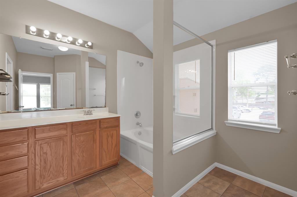 3943 Pine Forest Hollow Trail, Houston, Texas image 19