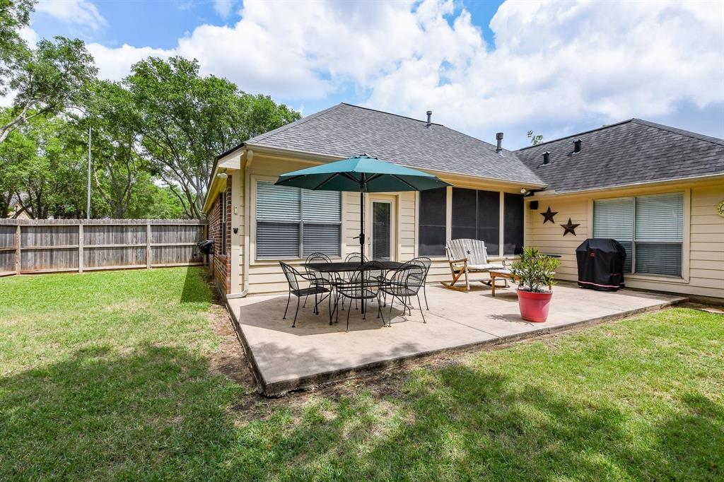 4926 Knights Branch Drive, Sugar Land, Texas image 30