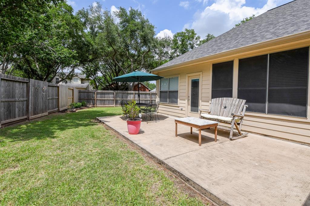 4926 Knights Branch Drive, Sugar Land, Texas image 28