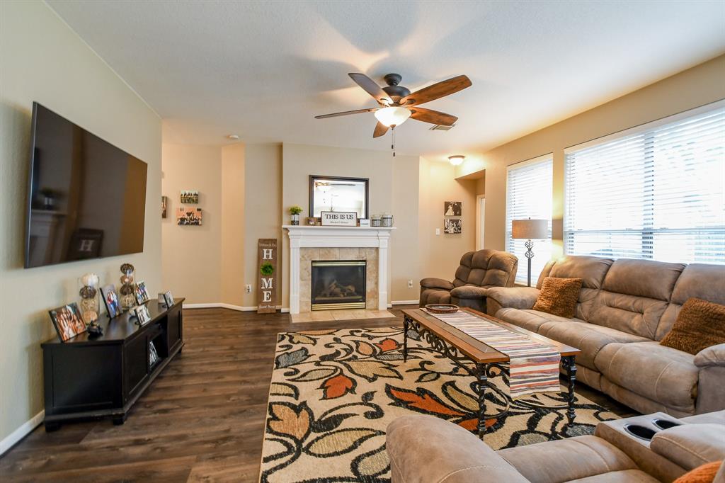 4926 Knights Branch Drive, Sugar Land, Texas image 15