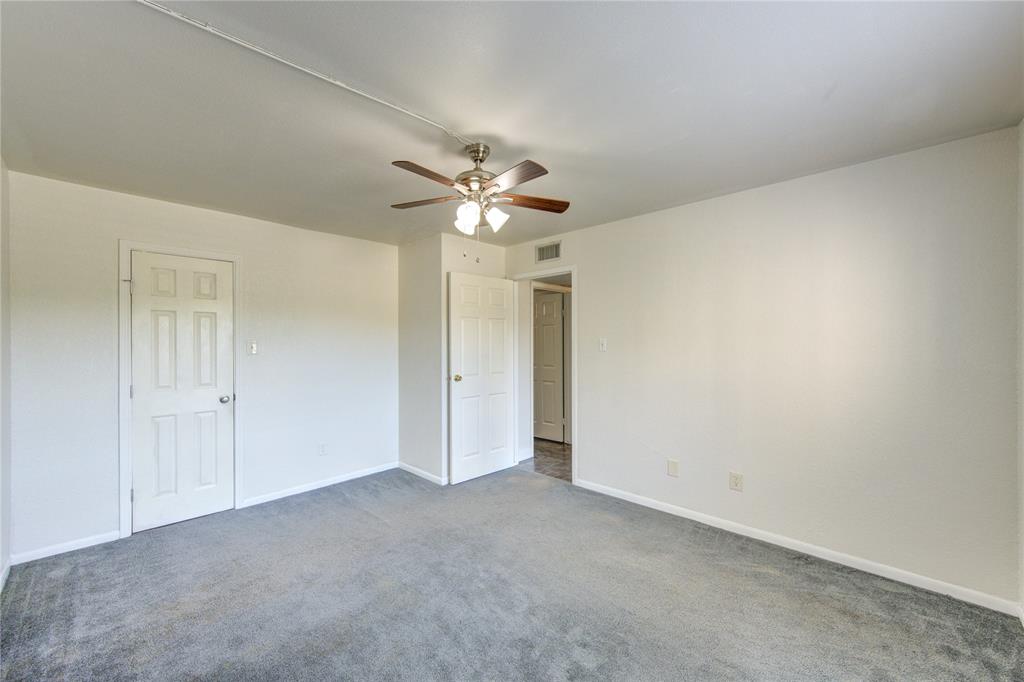 3025 Walnut Bend Lane #16, Houston, Texas image 17