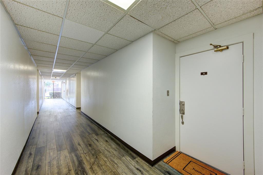 3025 Walnut Bend Lane #16, Houston, Texas image 2