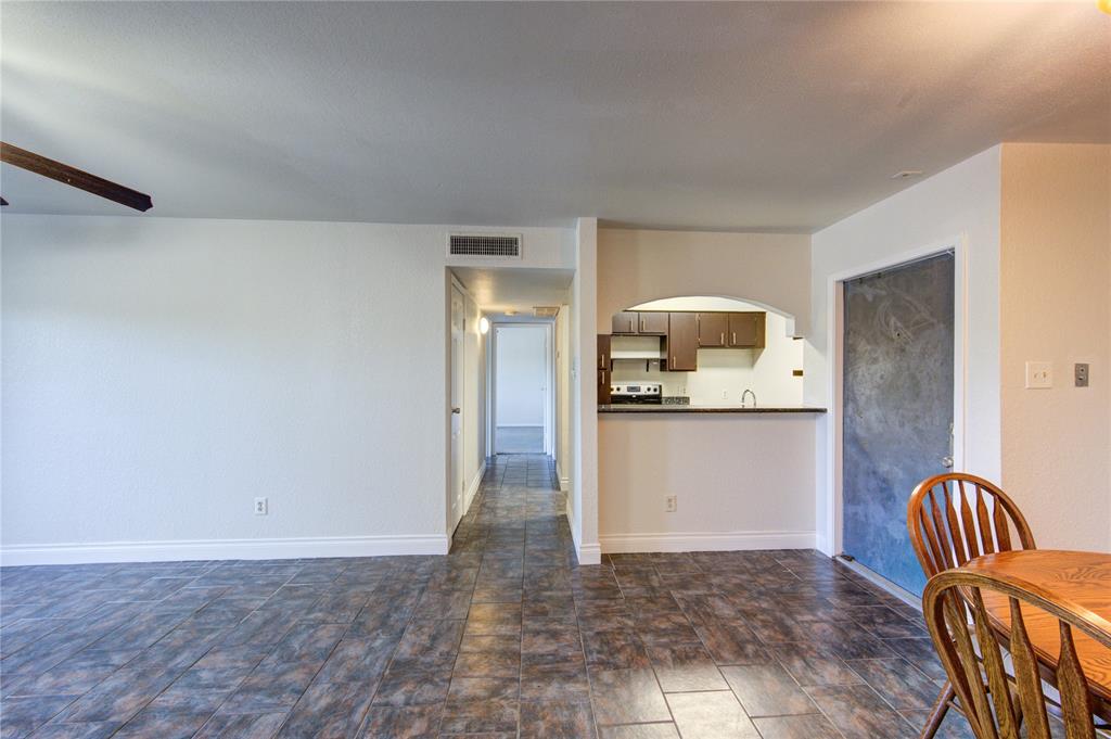 3025 Walnut Bend Lane #16, Houston, Texas image 3