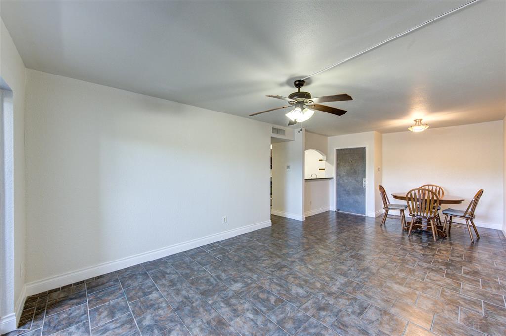 3025 Walnut Bend Lane #16, Houston, Texas image 5