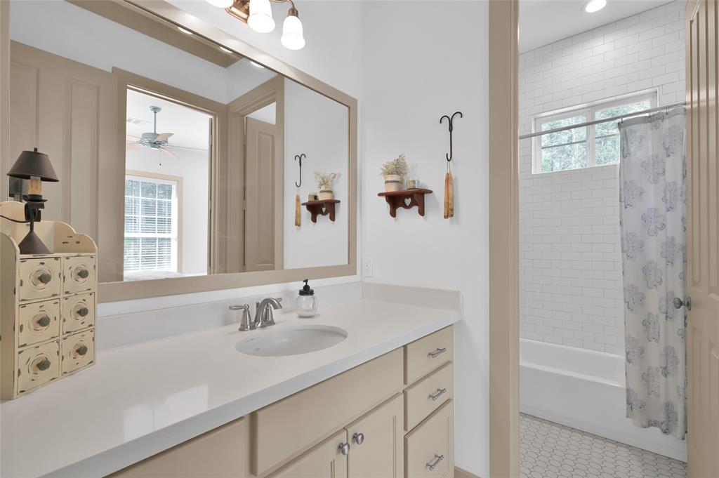 9040 Stone Oak Drive, Montgomery, Texas image 27