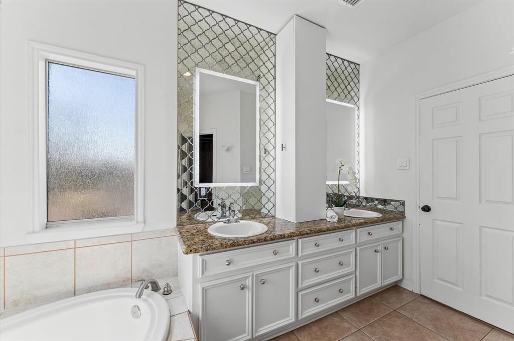 1111 Walton Street, Houston, Texas image 25