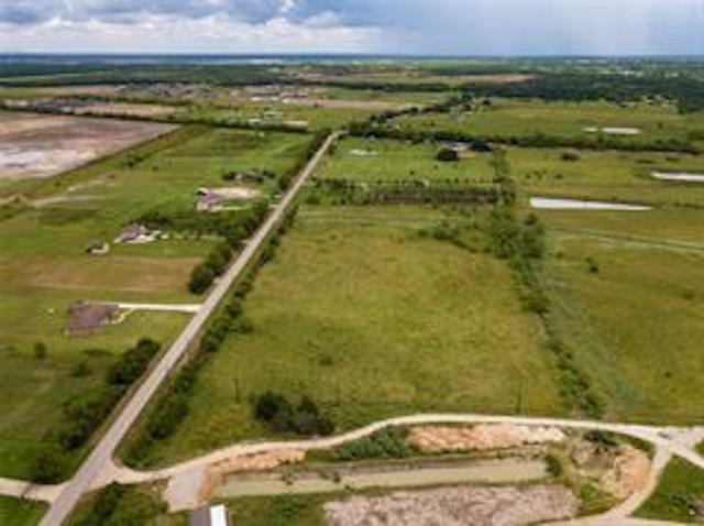 10511 Masters Road, Manvel, Texas image 3