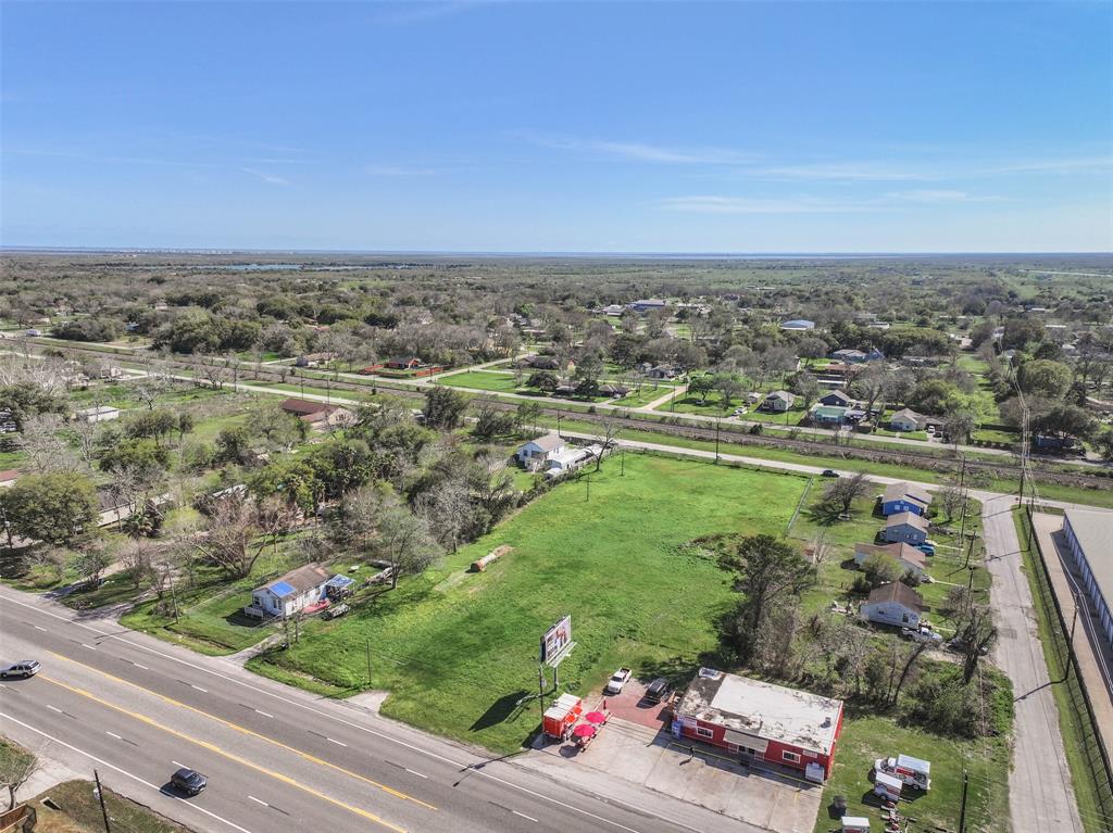 7115 Highway 6, Hitchcock, Texas image 8