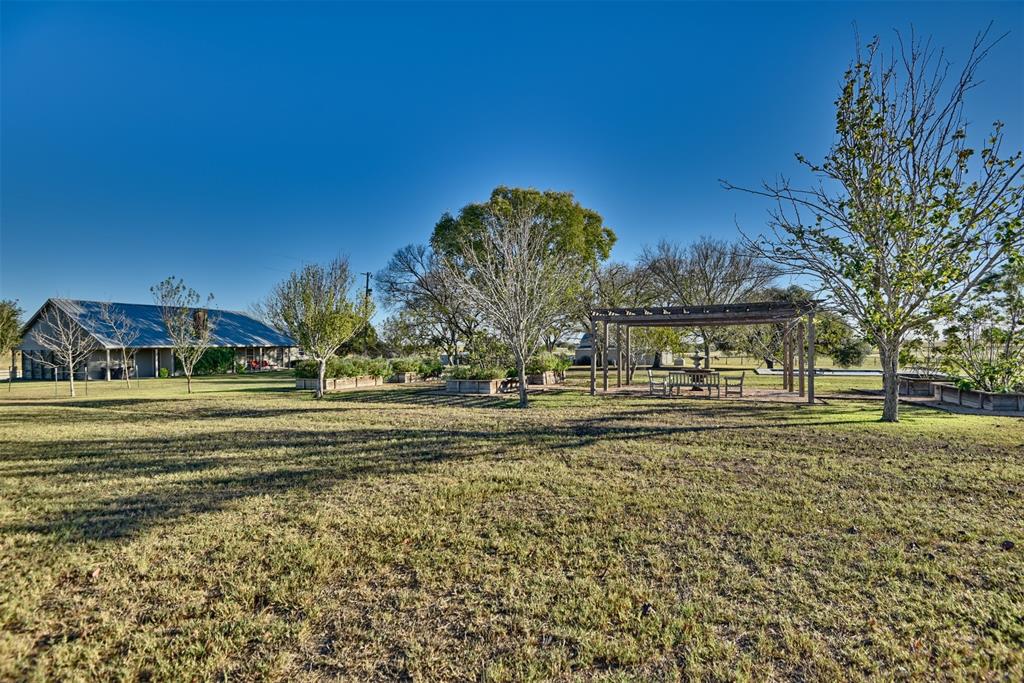 3622 Fm 1295, Flatonia, Texas image 41