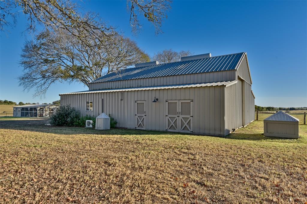 3622 Fm 1295, Flatonia, Texas image 43