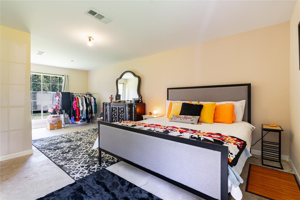15486 W Loop Drive
