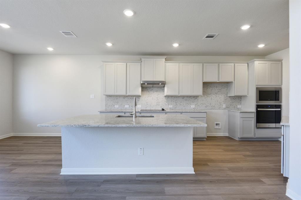 104 Bay Bridge Court
