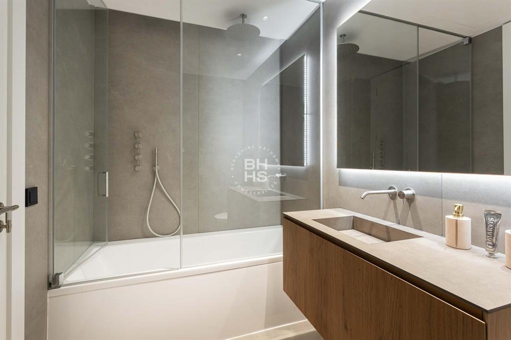 08007, Spain, 2 Bedrooms Bedrooms, ,2 BathroomsBathrooms,Residential,Active,182028