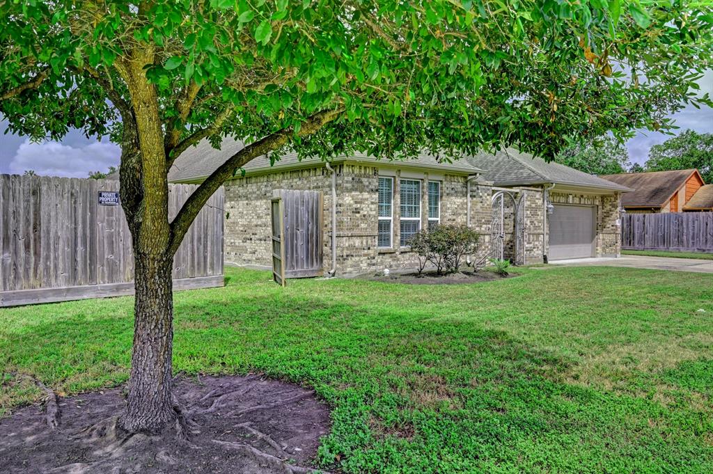 View Houston, TX 77033 house