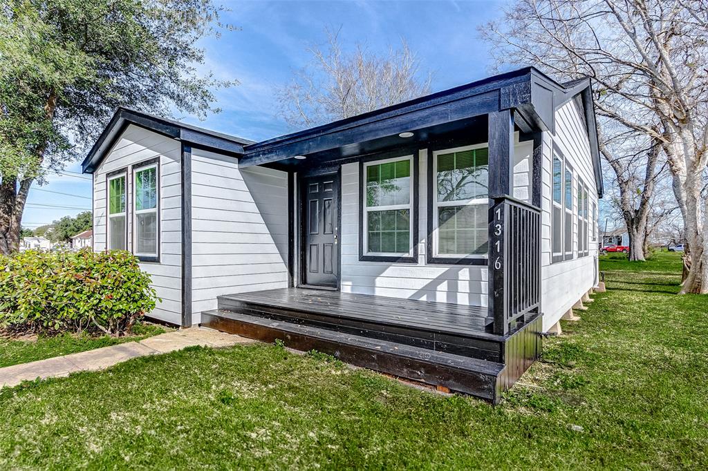 1316 Bailey Street Street, Wharton, Texas image 3