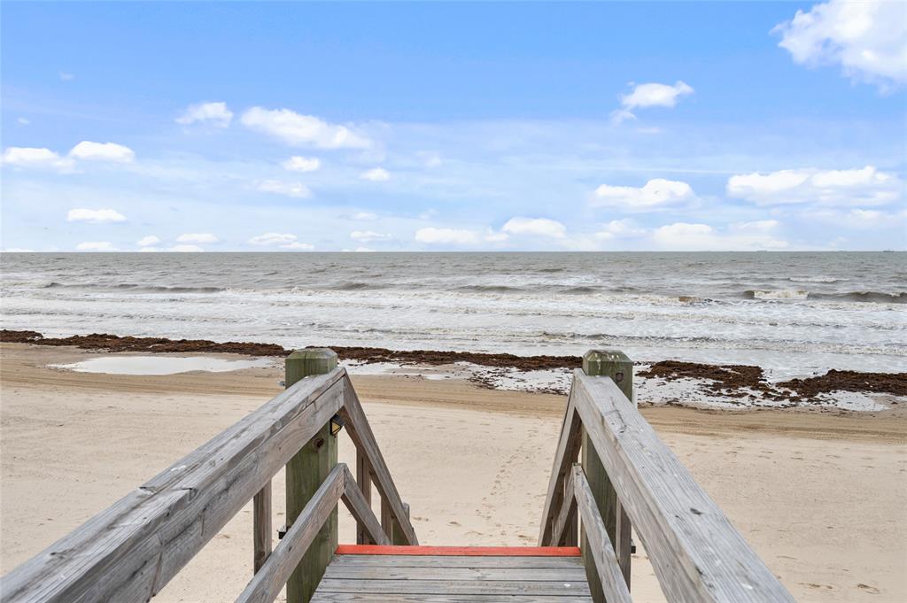 2375 Sand Castle Lane, Crystal Beach, Texas image 33