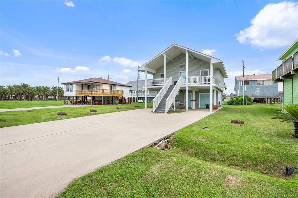 2375 Sand Castle Lane, Crystal Beach, Texas image 1