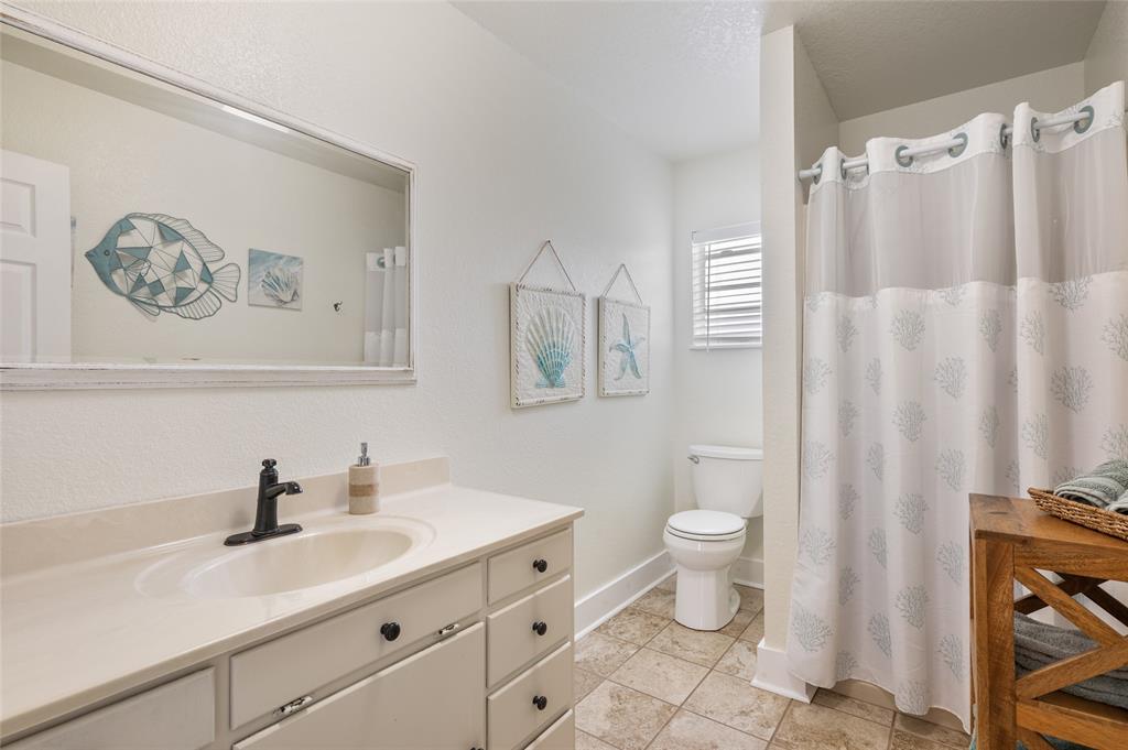 2375 Sand Castle Lane, Crystal Beach, Texas image 21