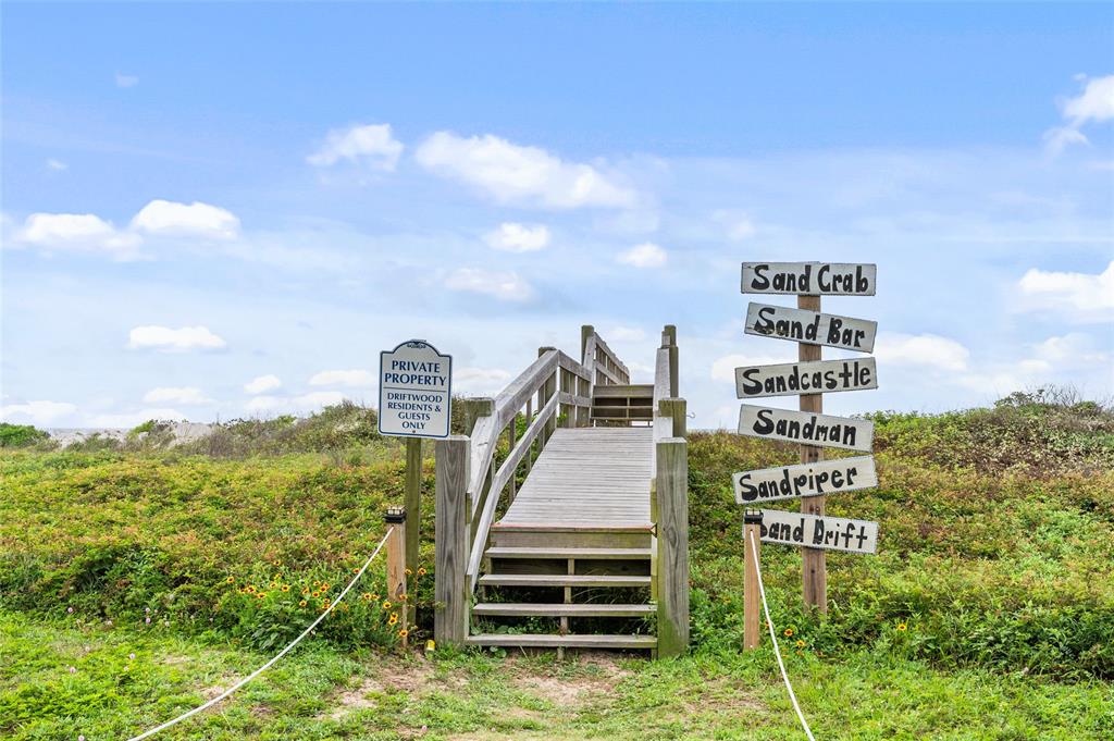 2375 Sand Castle Lane, Crystal Beach, Texas image 32