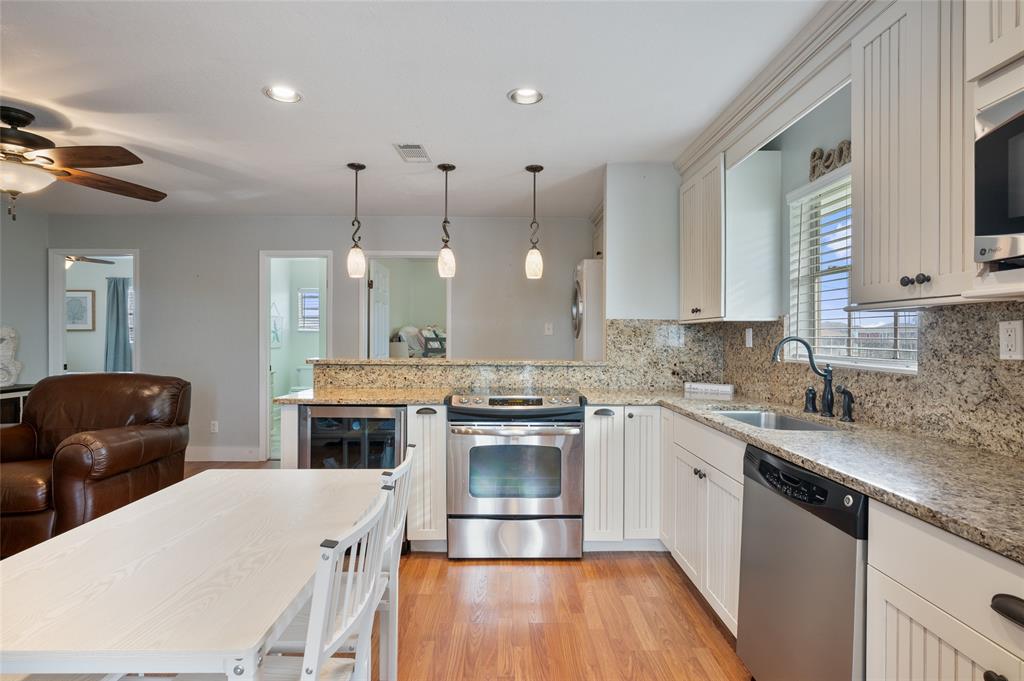 2375 Sand Castle Lane, Crystal Beach, Texas image 13