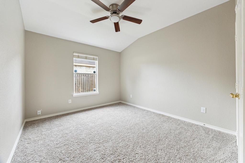7901 Fallen Oak Lane, Texas City, Texas image 12