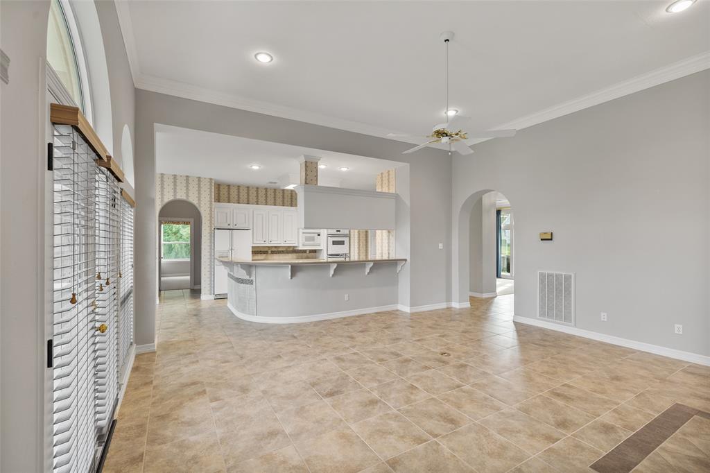 38 Cloverdale Court