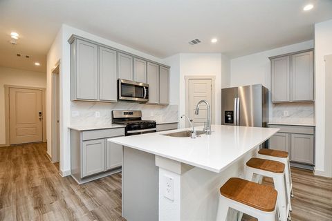 A home in Rosharon
