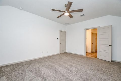 A home in Rosharon