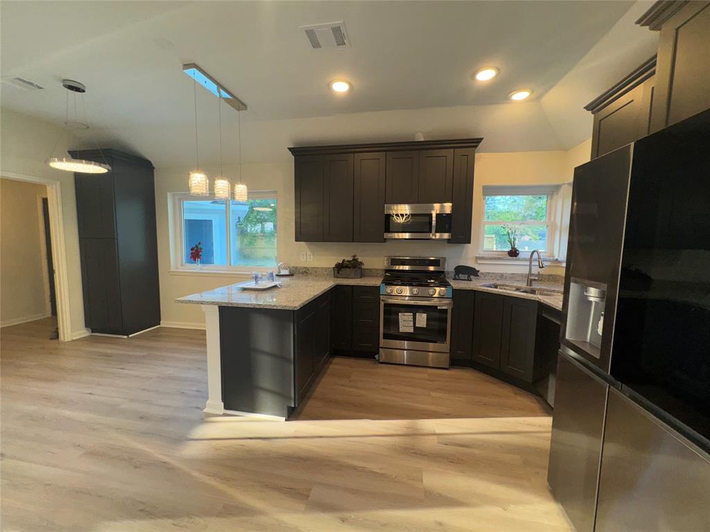26010 Le Berge Drive, Tomball, Texas image 13