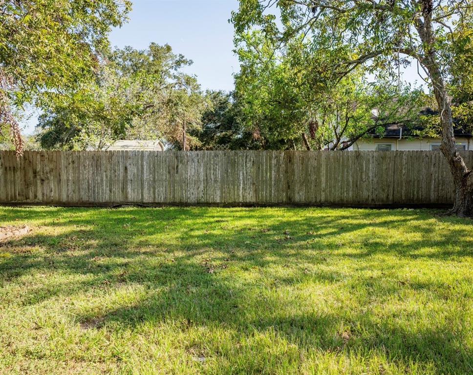 405 Avenue K, Markham, Texas image 14