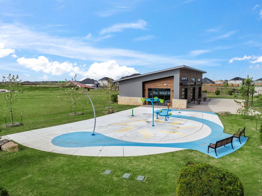 27307 Blue Pool Drive, Katy, Texas image 10