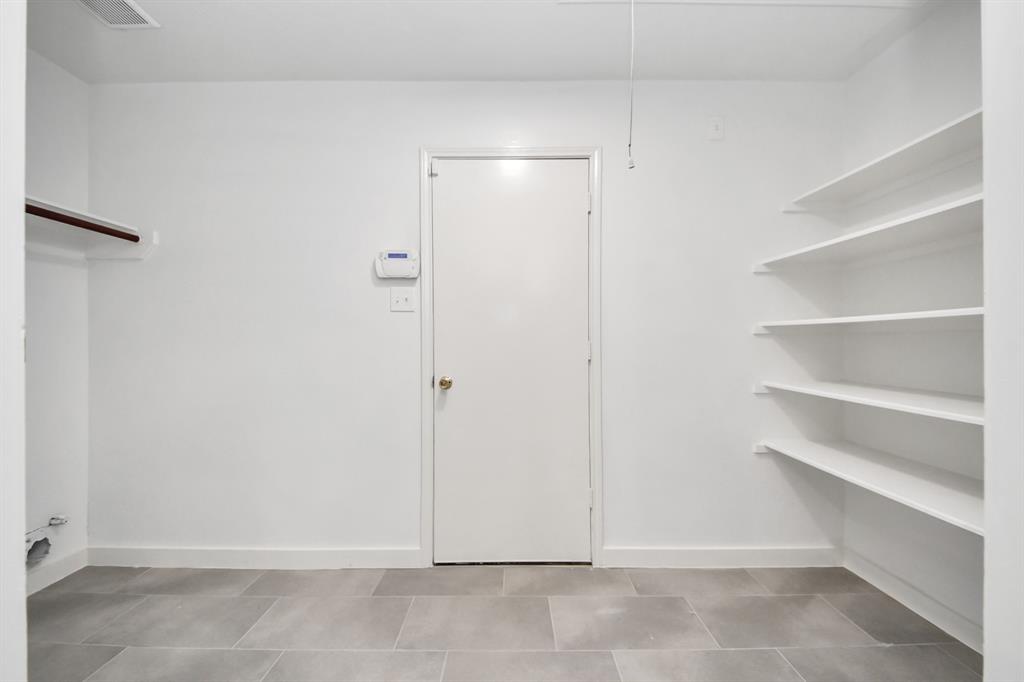 9223 Eaglewood Glen Trail, Houston, Texas image 32