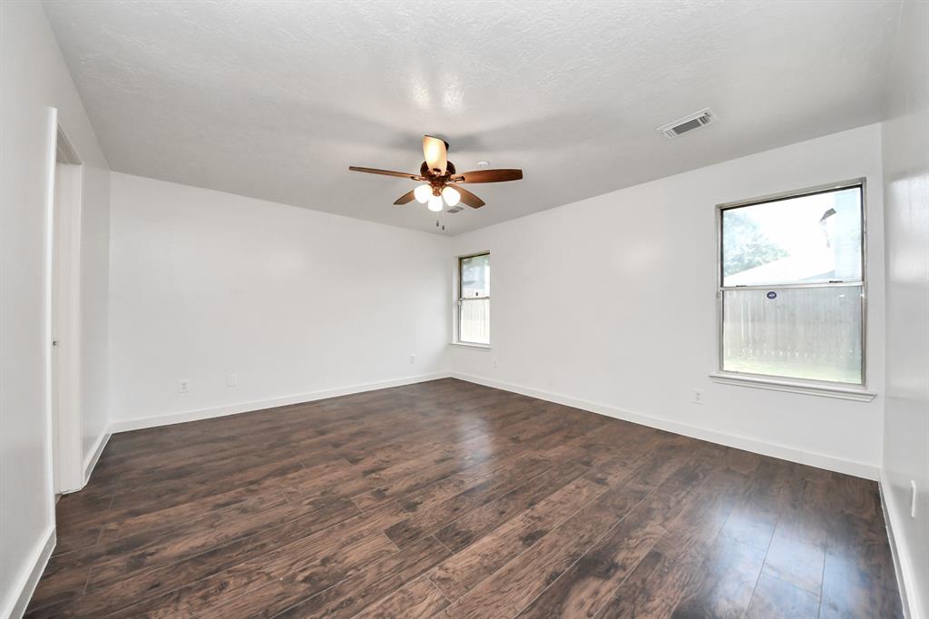 9223 Eaglewood Glen Trail, Houston, Texas image 21