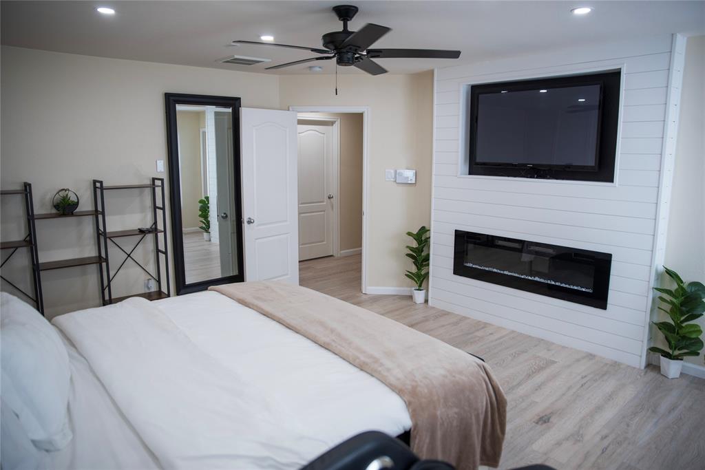8122 Stonemount Court, Humble, Texas image 2