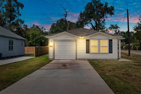 A home in Waller