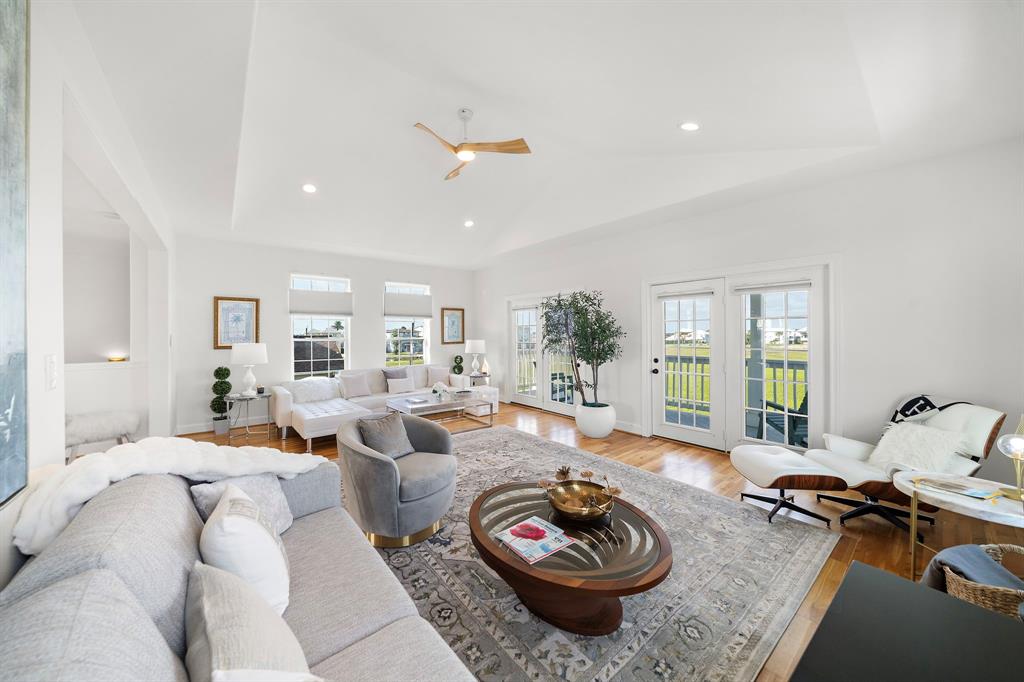710 93rd Street, Galveston, Texas image 16