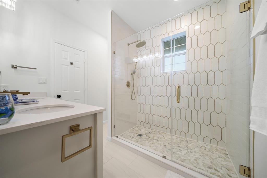 710 93rd Street, Galveston, Texas image 28