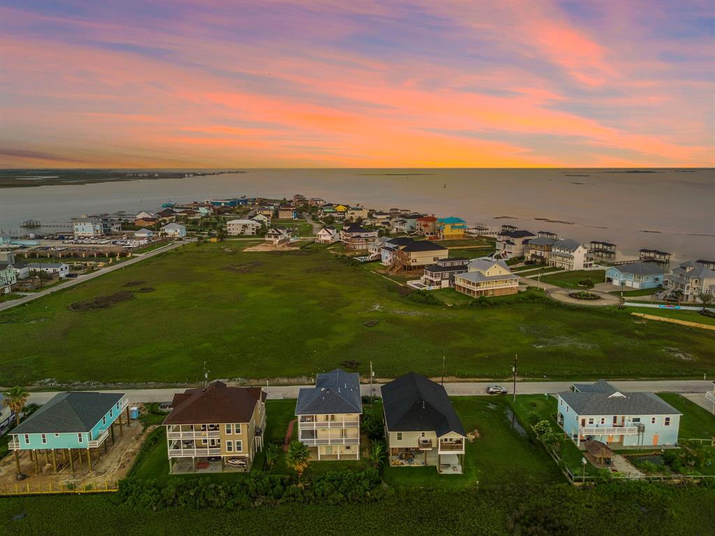 710 93rd Street, Galveston, Texas image 3