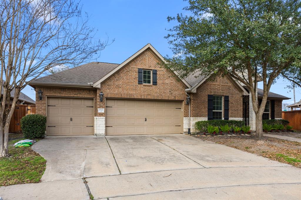 17927 Creek Bluff Lane, Cypress, Texas image 3
