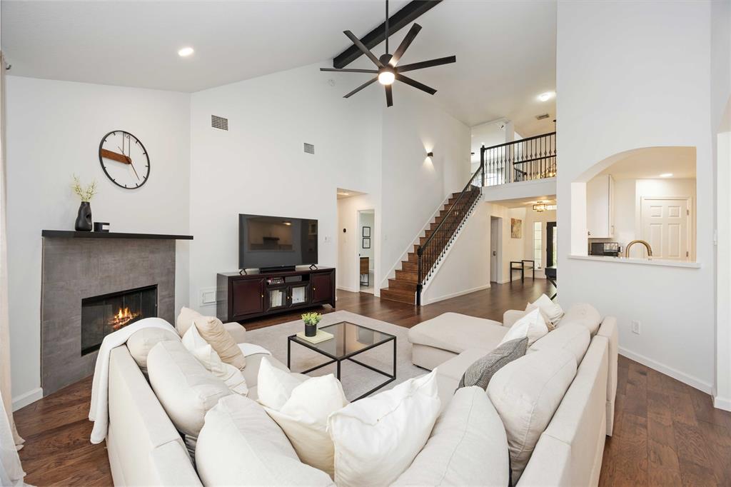 1607 Brazos Gate Drive, Richmond, Texas image 9