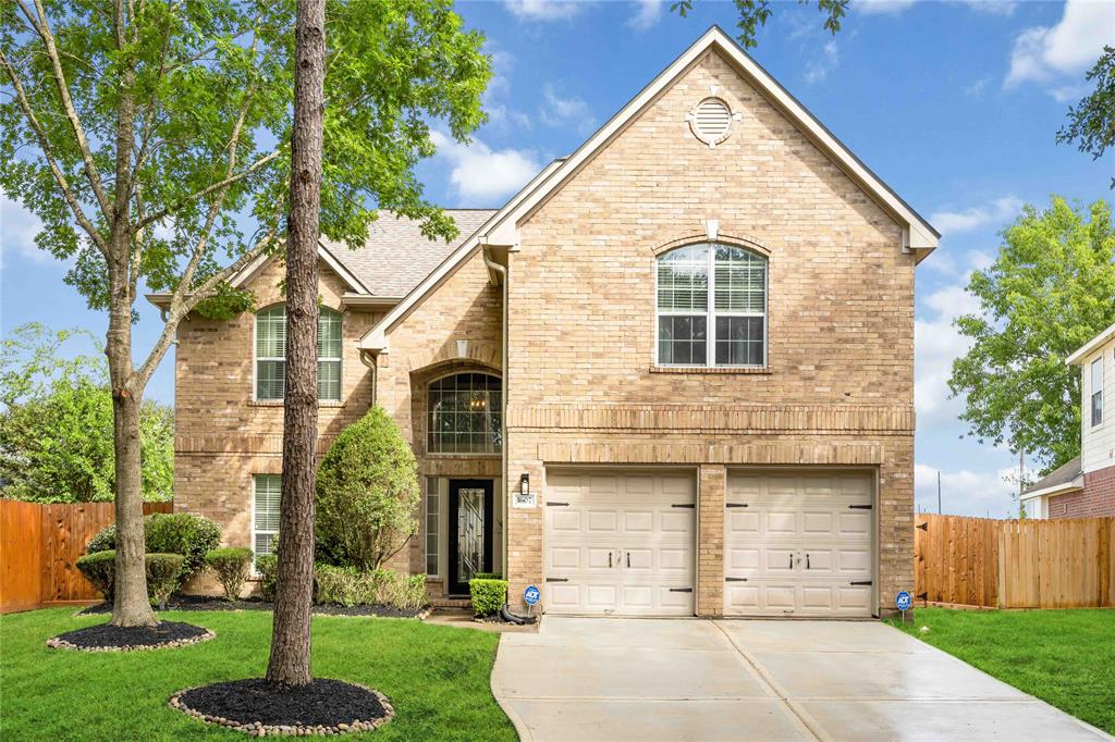 1607 Brazos Gate Drive, Richmond, Texas image 1