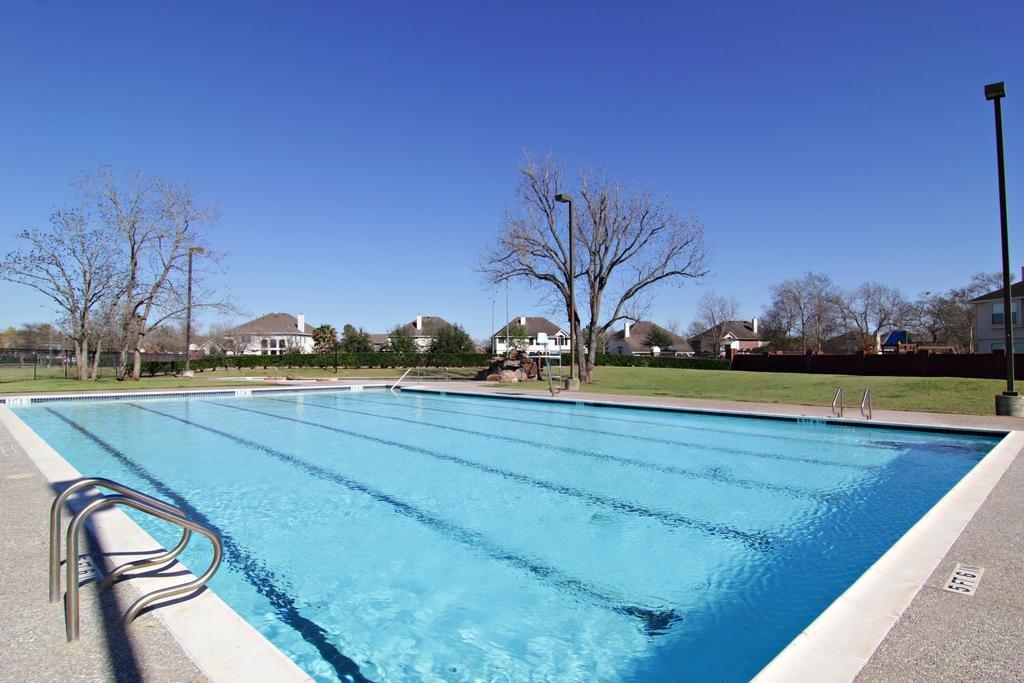 1607 Brazos Gate Drive, Richmond, Texas image 40