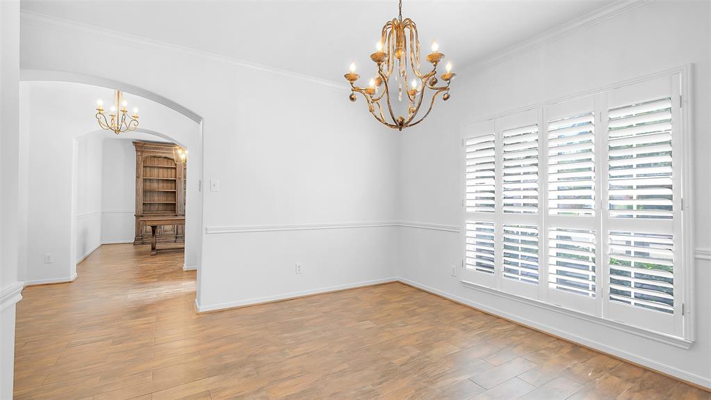 3903 Livingston Lake Court, Pearland, Texas image 5