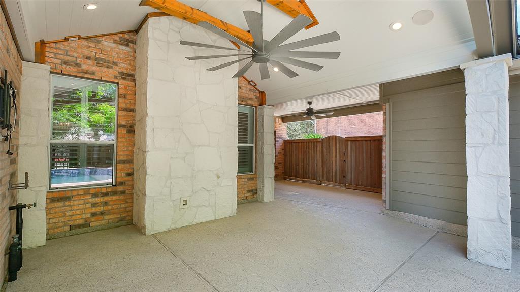 3903 Livingston Lake Court, Pearland, Texas image 29