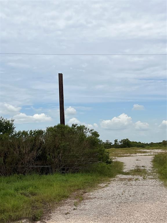 27250 Fm 2004, Angleton, Texas image 2