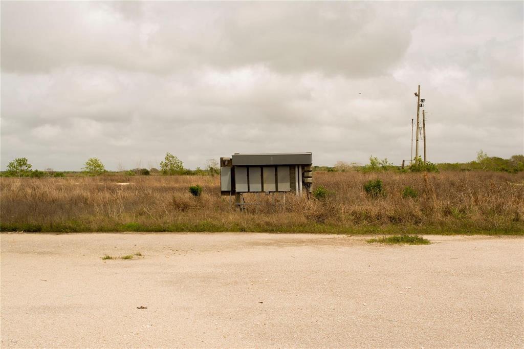 27250 Fm 2004, Angleton, Texas image 10