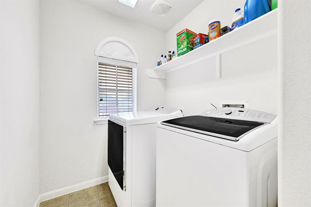9002 S Ferndale Place Drive, Houston, Texas image 15