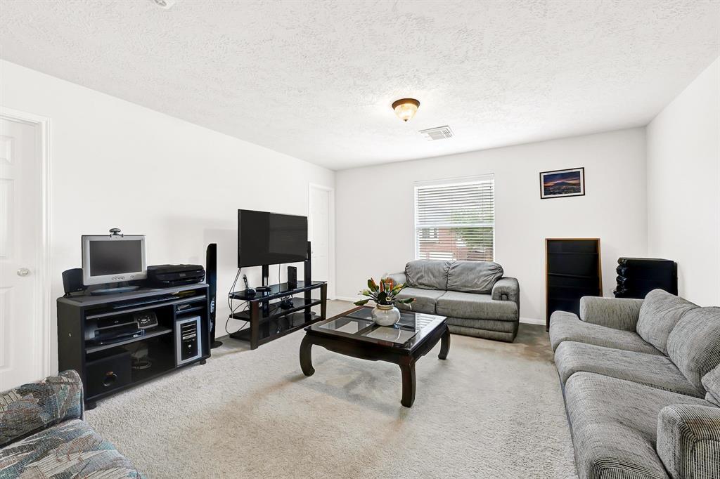 9002 S Ferndale Place Drive, Houston, Texas image 13