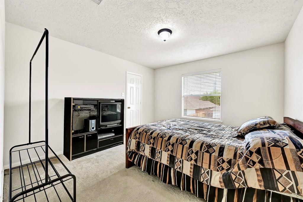 9002 S Ferndale Place Drive, Houston, Texas image 9