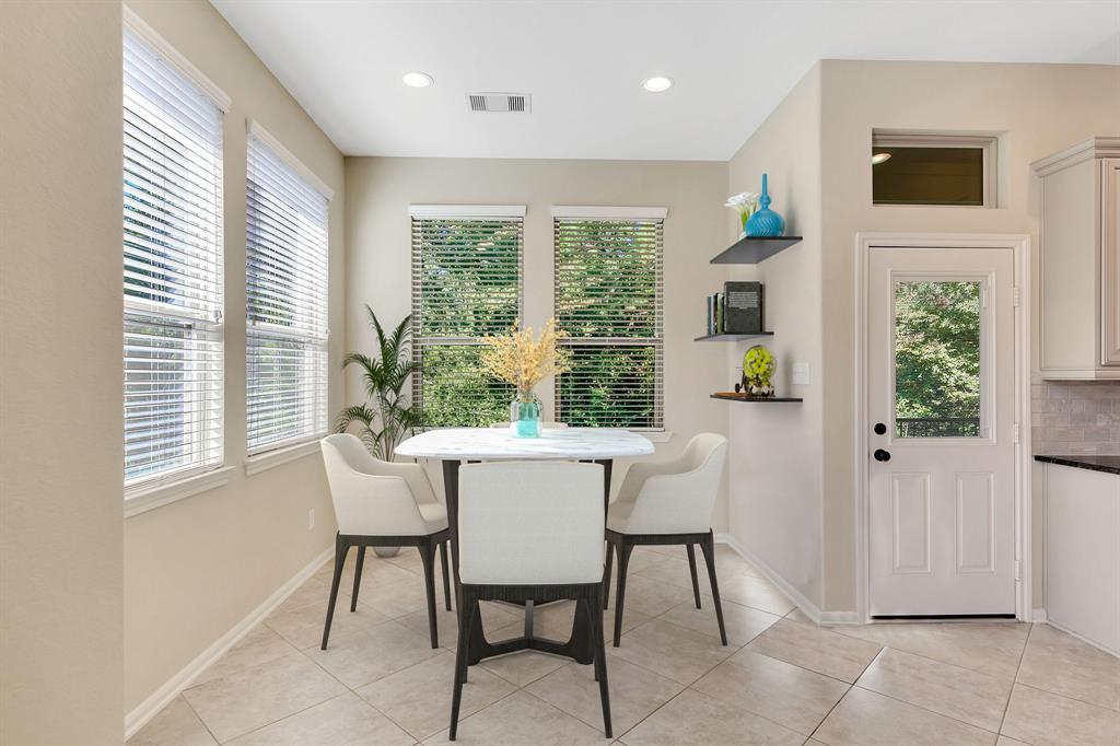 222 CHESWOOD FOREST